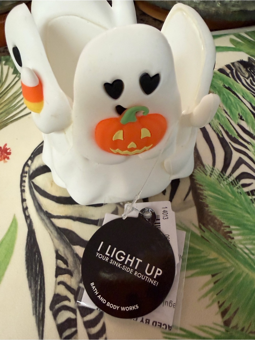 Bath & Body Works White Ghosts Soap Holder NWT